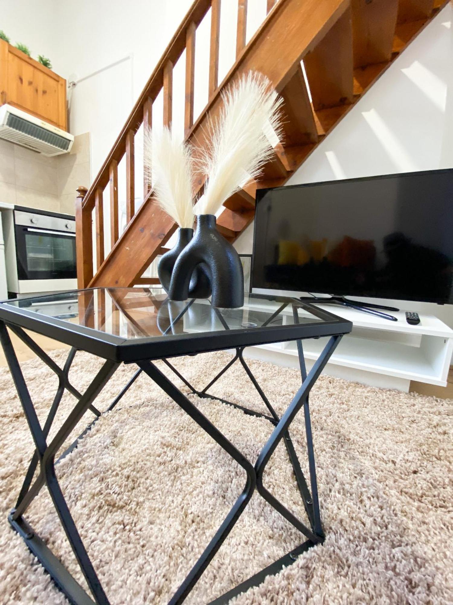 Modern Studios Queenspark Лондон Номер фото